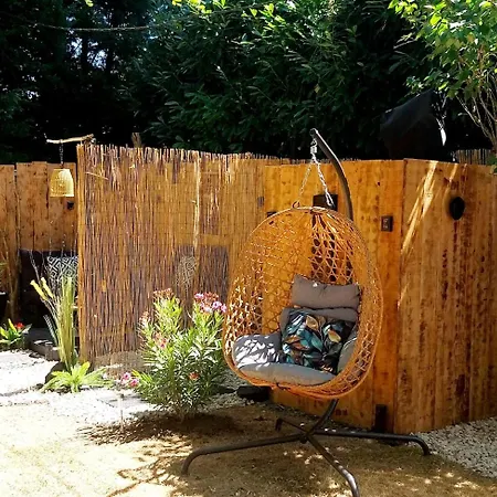 Secret Bali Garden - Experience Insolite ホームステイ